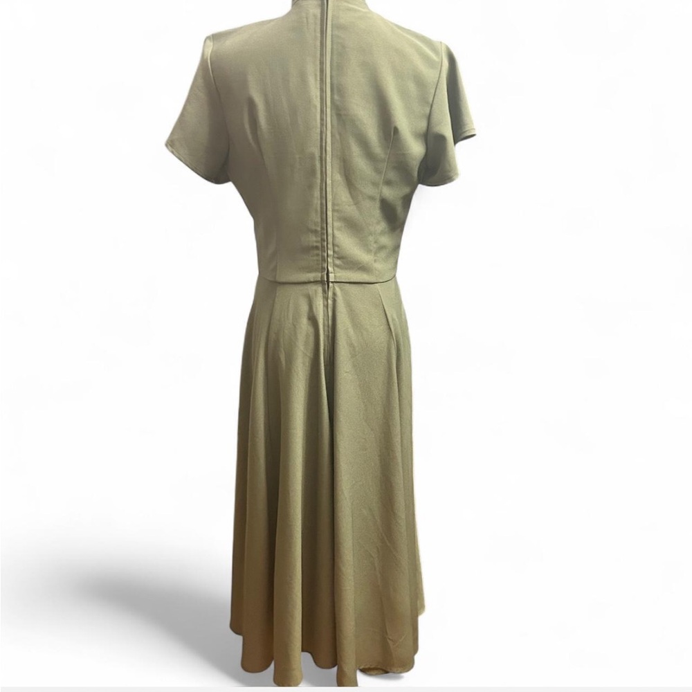 Unique Vintage Olive Green Dress with Embroidered Red Rose Applique - Picture 4 of 8